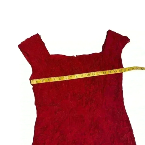 Adrianna Papell - Picture 13 of 13